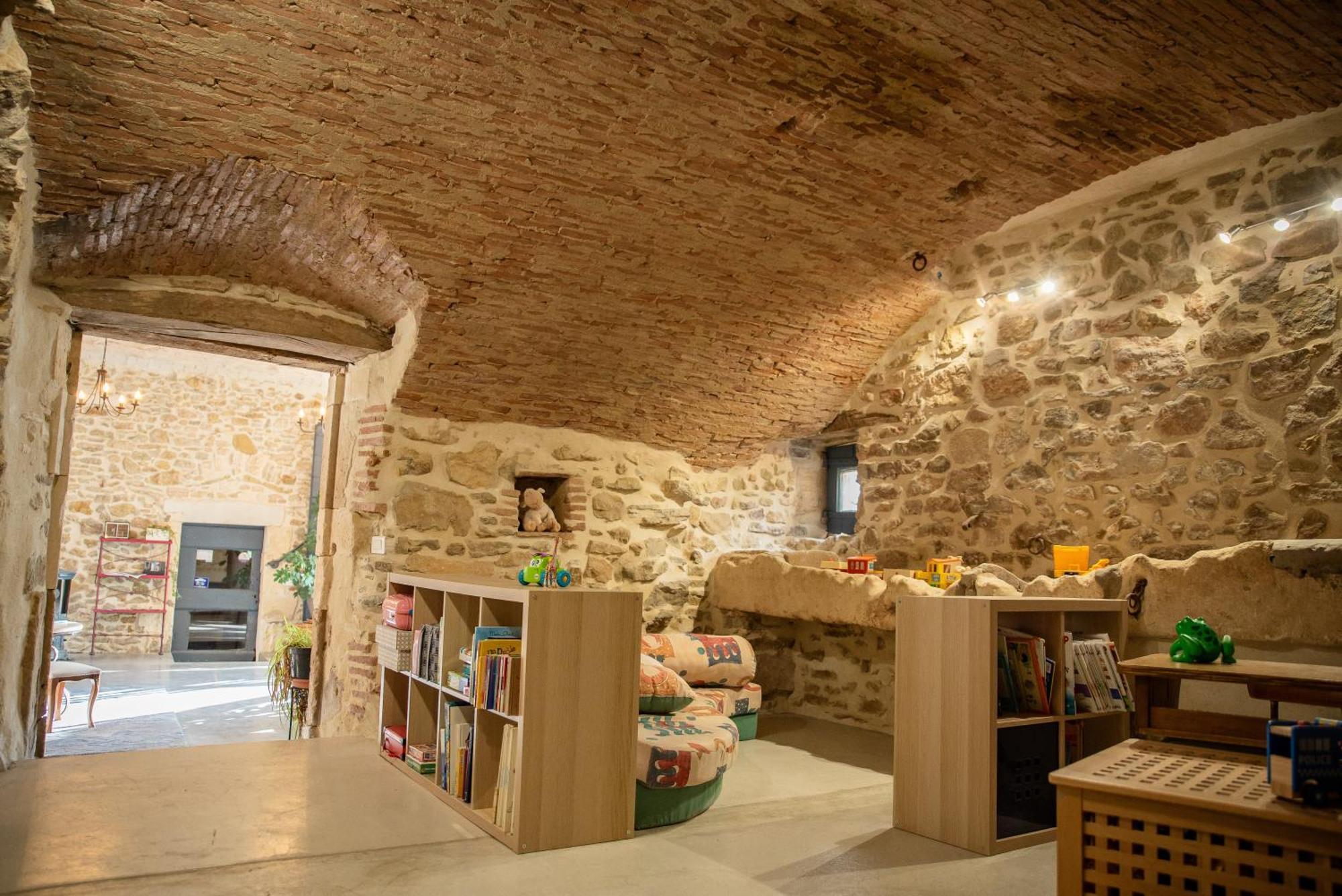 Domaine Forvent Bed & Breakfast Saint-Julien-de-Peyrolas ภายนอก รูปภาพ