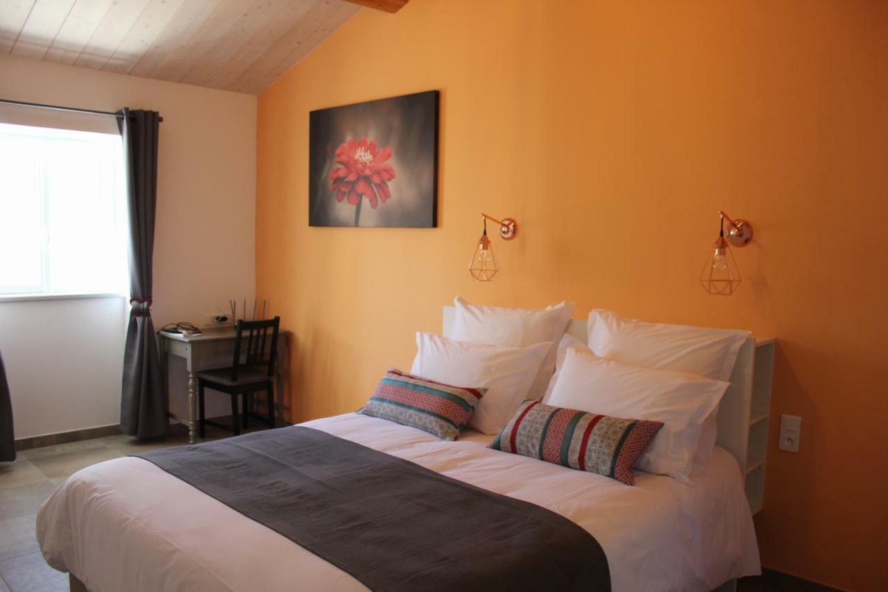 Domaine Forvent Bed & Breakfast Saint-Julien-de-Peyrolas ภายนอก รูปภาพ