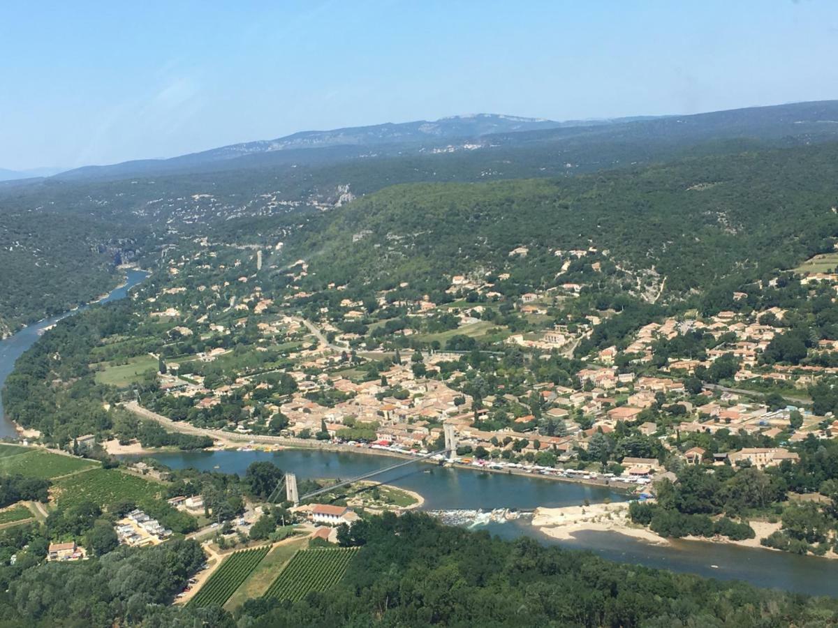 Domaine Forvent Bed & Breakfast Saint-Julien-de-Peyrolas ภายนอก รูปภาพ
